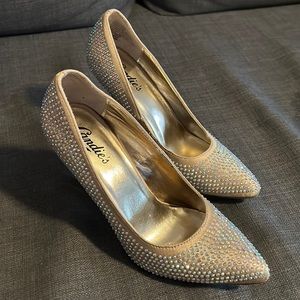 Iridescent tan heels